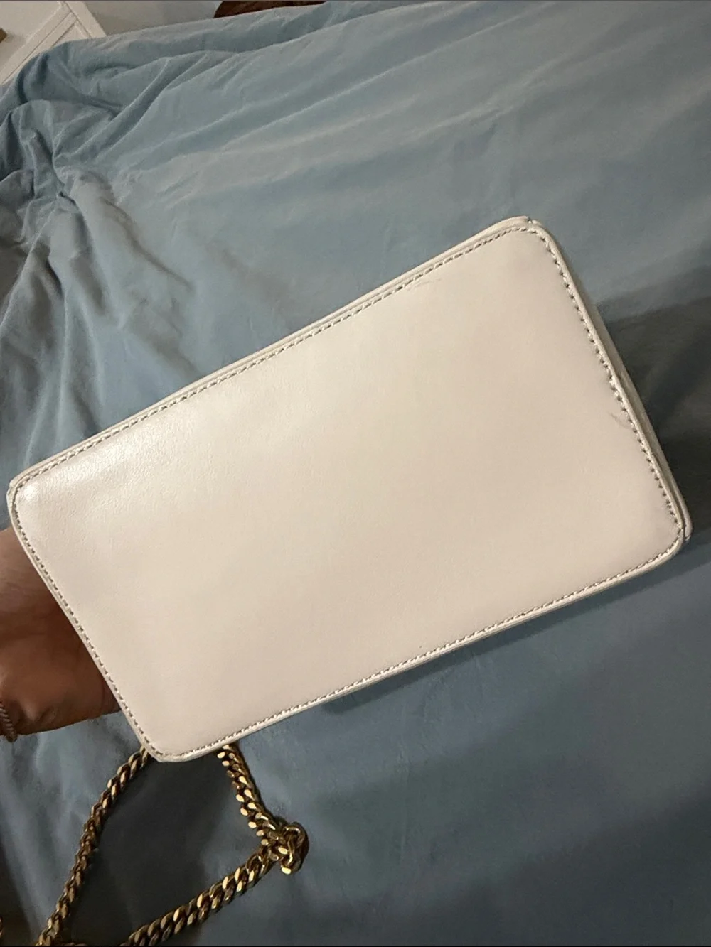 Elegant Cream Crossbody with Gold Chain and Textured Flap